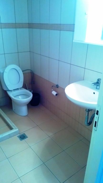 Fiona Seafront Apartments Nikiana Luaran gambar