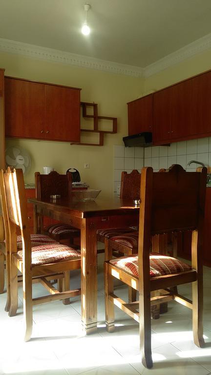 Fiona Seafront Apartments Nikiana Luaran gambar