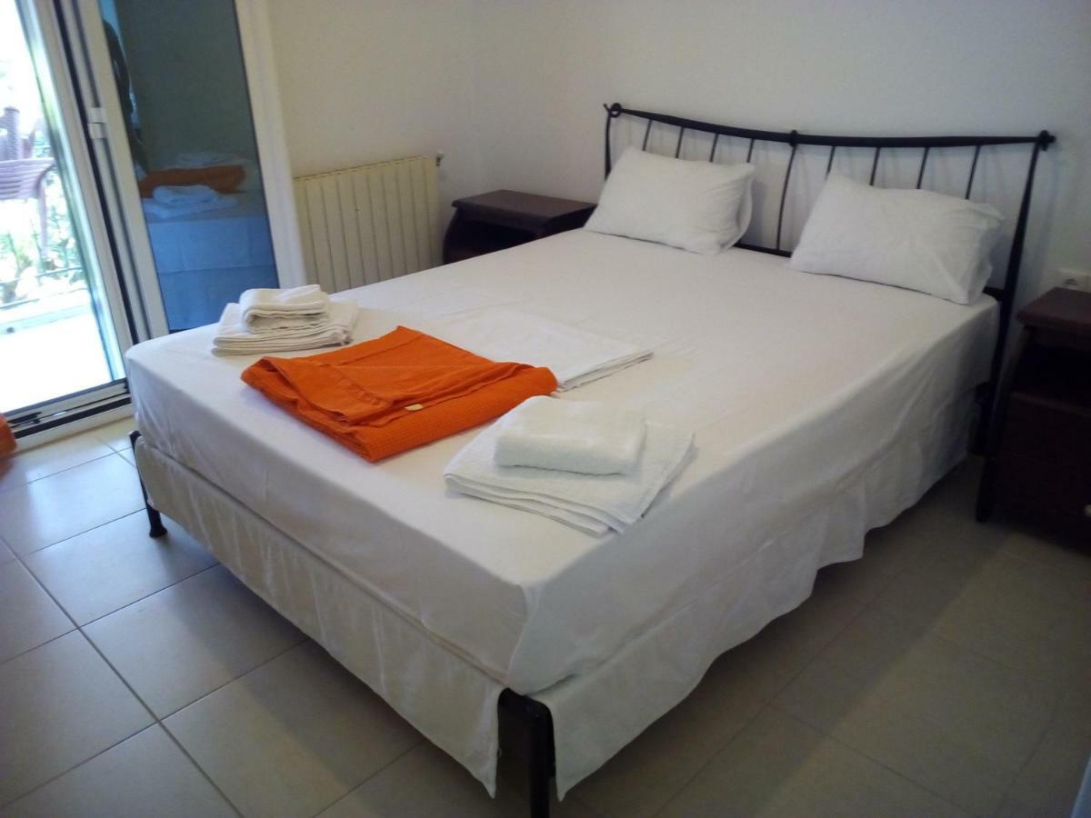 Fiona Seafront Apartments Nikiana Luaran gambar